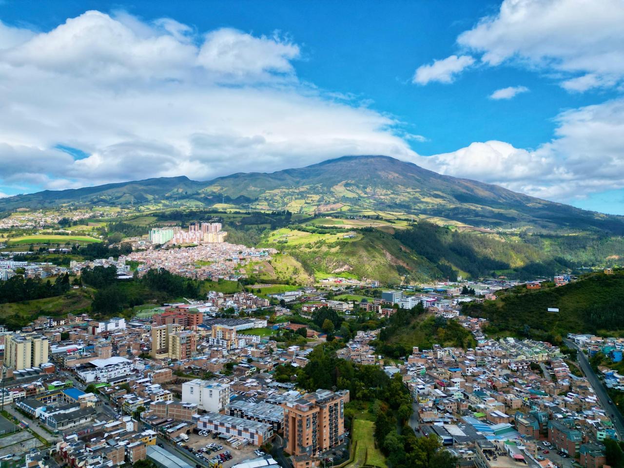 Ministra de Transporte anuncia que iniciarán los estudios y diseños del corredor Pasto – Catambuco, en Nariño