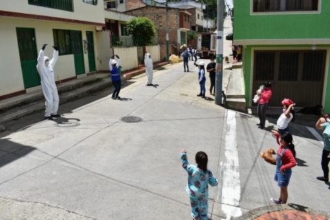 Campaña de prevención del COVID-19 llega con actividad física a comunidad del Valle de Tenza