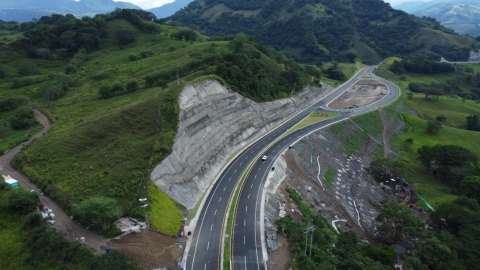 Banca internacional ratifica la confianza inversionista en el país y en la reactivación económica, al otorgar crédito por $540 mil millones para finalizar obras en el proyecto Pacífico 1