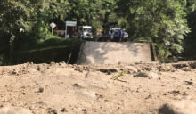 Inicia demolición de puente que colapsó en el corredor vial Sisga - El Secreto