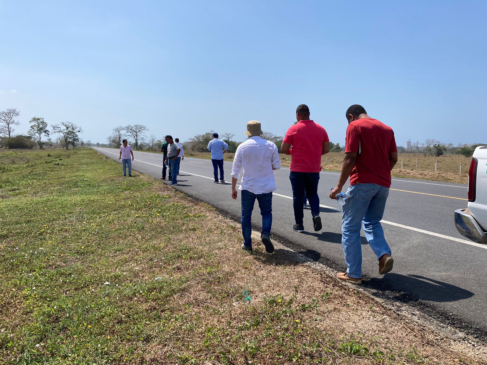 La Agencia Nacional de Infraestructura y la comunidad de Tolú, definen acciones conjuntas para la ubicación temporal del peaje ‘La Caimanera’