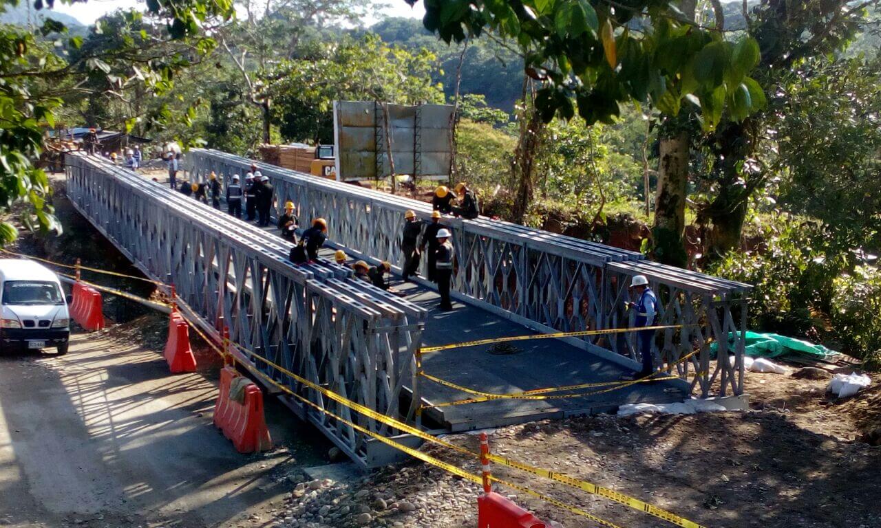 Termina instalación del puente metálico en vía Mocoa - Pitalito