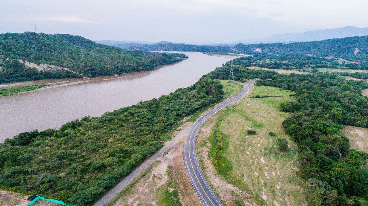 Gobierno entregó 90 kilómetros de nueva calzada en el Alto Magdalena