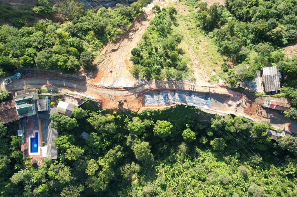 Avanzan las obras de recuperación en el sector de La Quiebra entre La Pintada y Santa Bárbara, en el suroeste antioqueño; se estima su entrega en enero de 2023